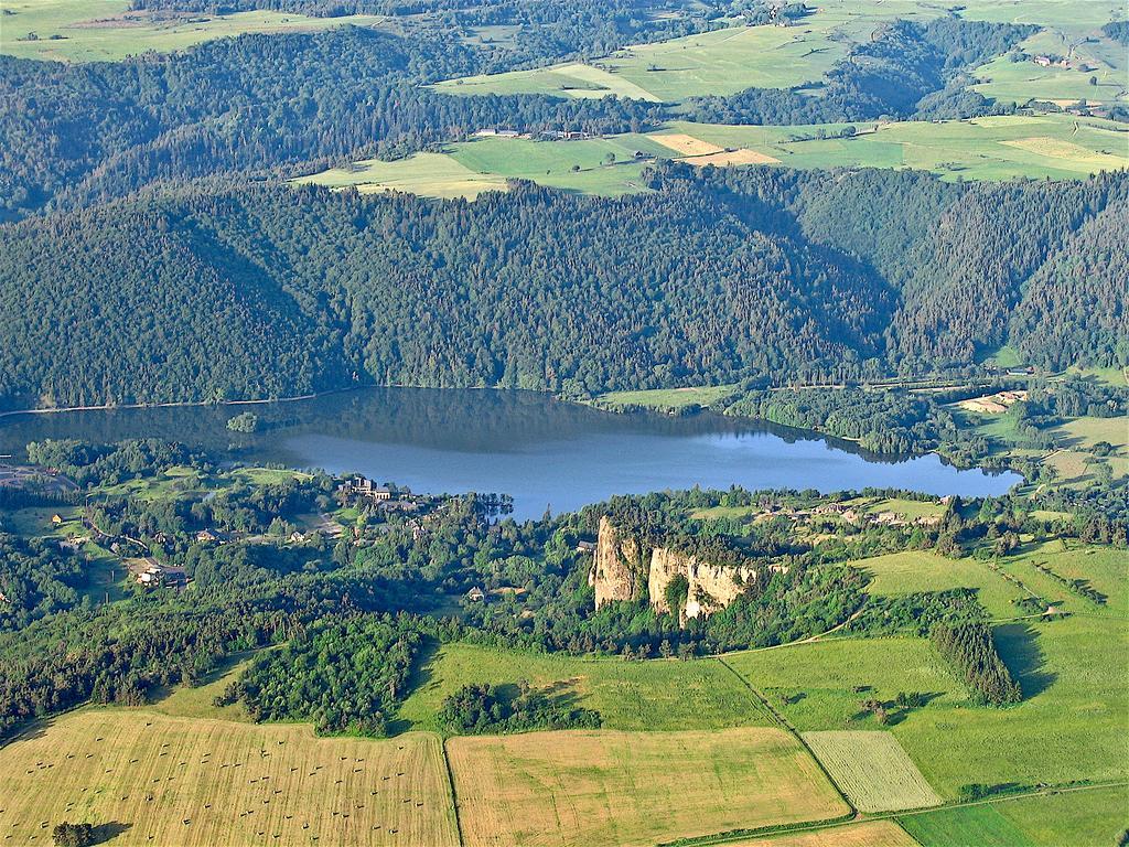 Les Chenets Chambon-sur-Lac Exterior foto